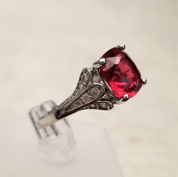 HOST PICK!!! 🌷 Sterling Silver Red Ring - Picture 3 of 8